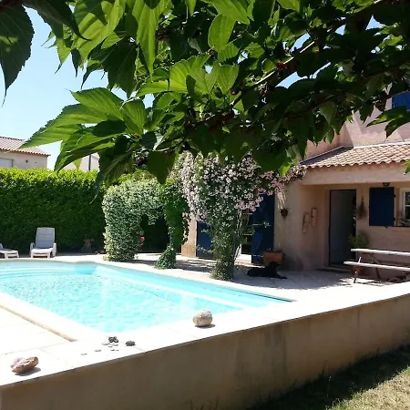 Вилла Avec Piscine à 15min Des Plages